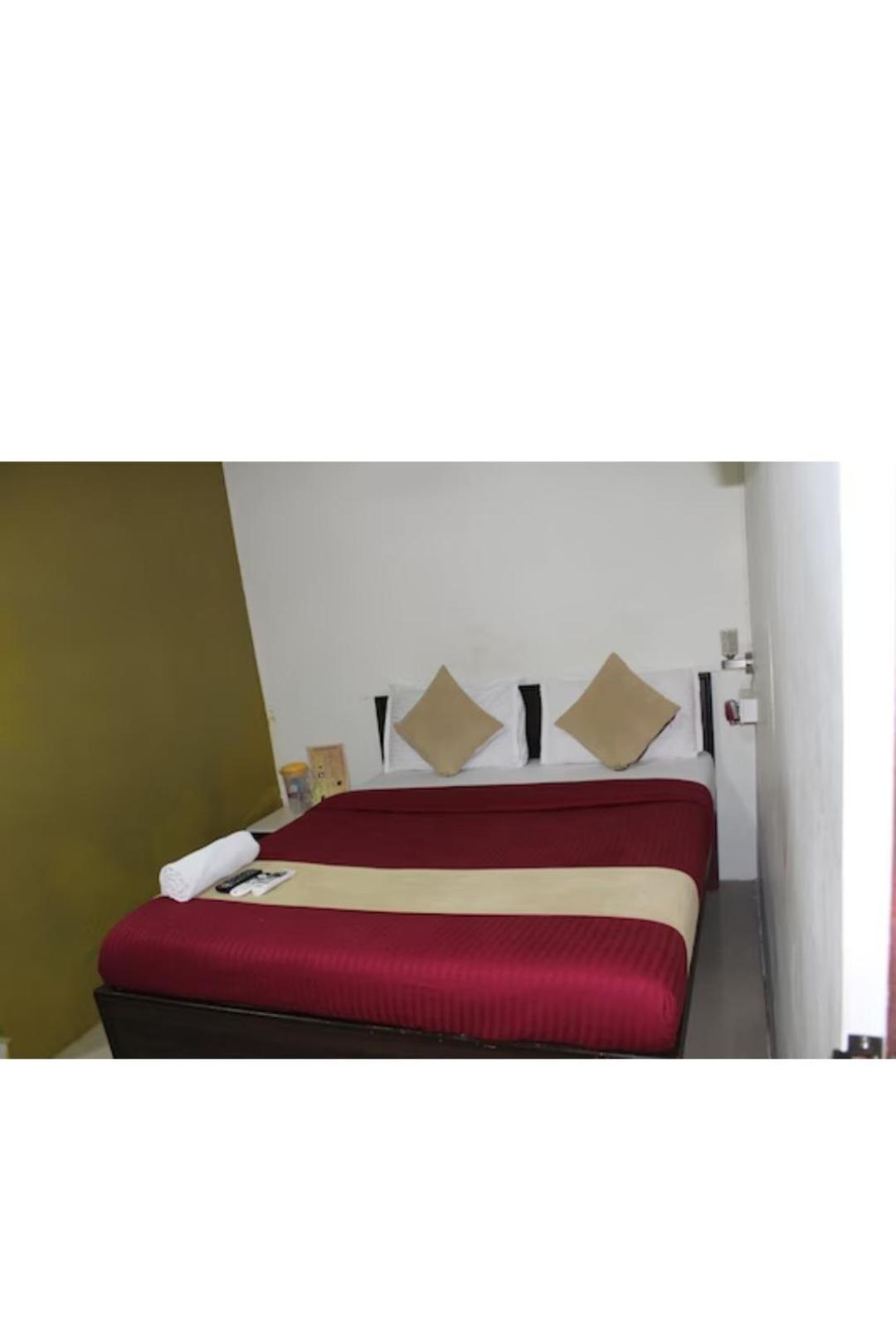 Hotel Saffron Inn 孟买 外观 照片